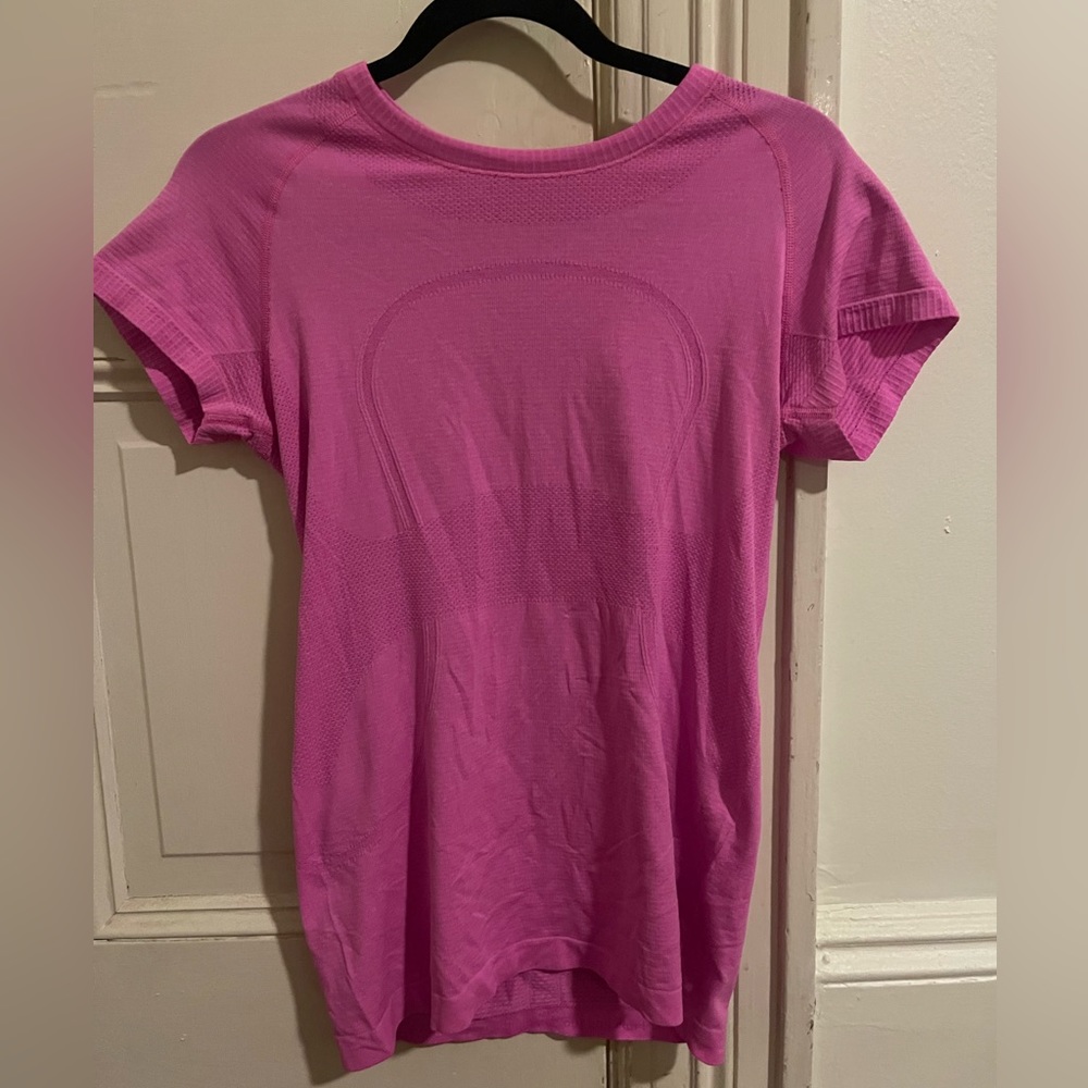 Pink lululemon swiftly tech